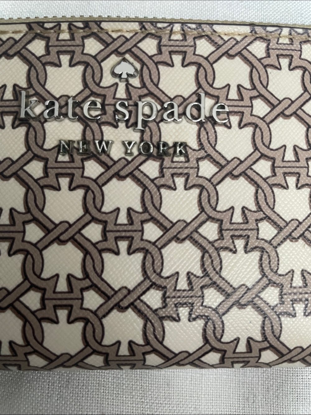kate spade Printed Cream & Taupe Leather Wallet-Coin Holder Tiny Flaw